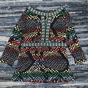 BCBG MaxAzria 3/4 Sleeve Rayon Colorful Vneck Top